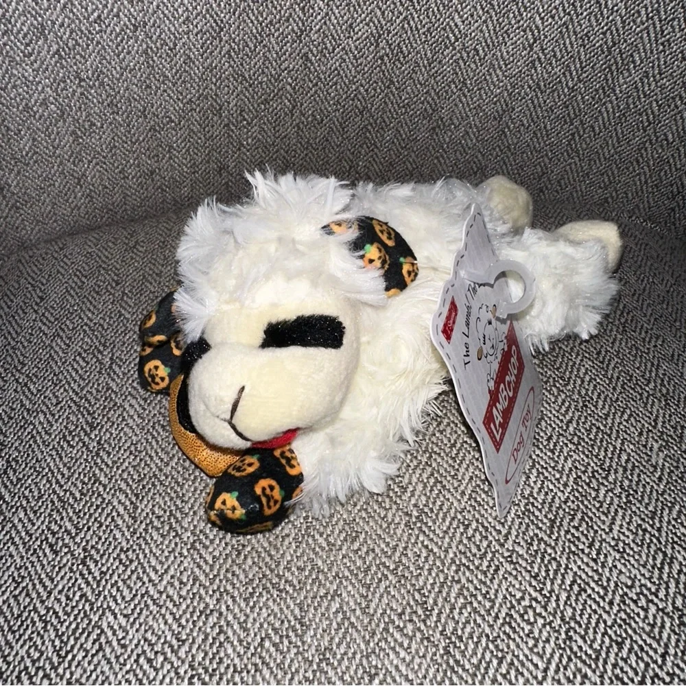 Lamb Chop Squeaky Thrash‎ Plush Dog Toy Winter Halloween Holiday Pumpkin NWT HTF